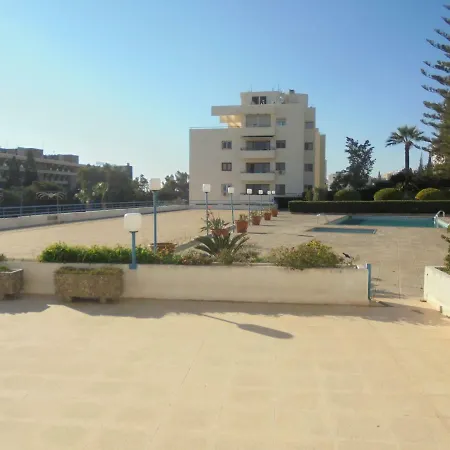 Alania - With Pool Apartment Limassol